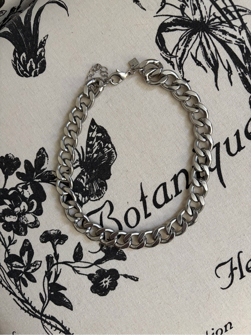 Banana Republic Polished Silver Chunky Chain Necklace
